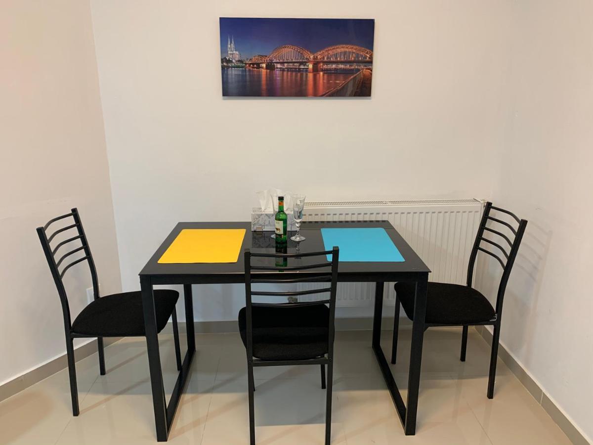 Unique Cozy Apartament near UMF Iasi Extérieur photo